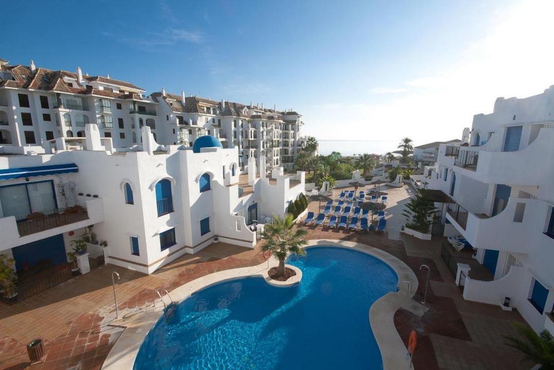 28 Mikonos Playa In Puerto De La Duquesa 2 Bed 2 Bath Apartment Ideally Located To The Beach & Marina Кастильо-де-Сабинильяс Экстерьер фото