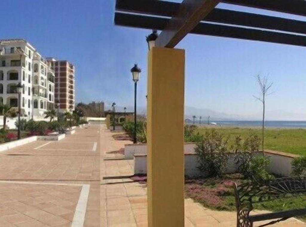 28 Mikonos Playa In Puerto De La Duquesa 2 Bed 2 Bath Apartment Ideally Located To The Beach & Marina Кастильо-де-Сабинильяс Экстерьер фото